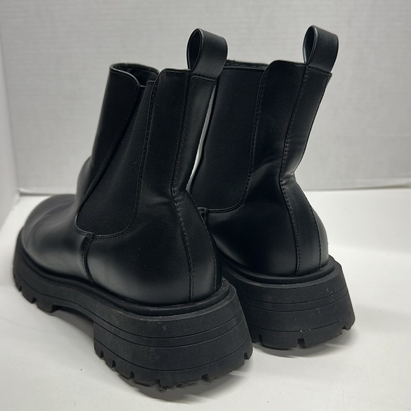 Asos Chelsea Boot Chunky Faux Vegan Leather Pull On Booties Shoes Boots Black 7 - Picture 5 of 8